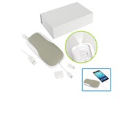 USB Power Bank 4500mAh
CÓDIGO: CCC51
Deluxe Cargador USB Power Bank. Incluye cable USB-microUSB + multiadaptador retráctil para iPad, iPod, iPhone 5, Samsung Galaxy, etc. Batería recargable. Presentación en caja de cartón blanco.
• Tamaño: 13.4 x 6.5 x 2.3 cm.
• Capacidad: 4500mAh.
• Batería: Recargable, incluida.
• Colores: Blanco con tapa gris (07).
• Impresión en: Cama Plana (Digital).