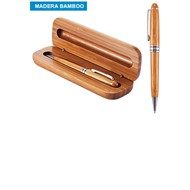 Set Bolígrafo Estuche Bamboo
CÓDIGO: CCB41
Set Bolígrafo Ejecutivo de Madera de Bamboo, con terminales plateados. Refill plástico parker type. Escritura negra. Incluye elegante Estuche de Bamboo sólido. Presentación individual en caja de cartulina reciclada color natural.
• Tamaños: Bolígrafo: 14.5 x Ø 1 cm / Estuche: 17.2 x 5.5 x 2.3 cm.
• Colores: Madera (12).
• Impresión en
: Serigrafía, Grabado Láser.