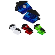 Magne-Clip Casa
CÓDIGO: CCW13
Magne-Clip Grande con forma de Casa y mango de goma negra. Amplia superficie para impresión de logo.
• Tamaño: 7.4 x 6.2 x 3.5 cm.
• Colores: Blanco Sólido (01), Azul Translúcido (02), Rojo Translúcido (03), Verde Translúcido (06).
• Factibilidad Logo: Serigrafía - Tampografía.