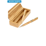 Set de Escritura Bamboo
CÓDIGO: CCB47
Deluxe Set de Escritura de Madera de Bamboo. Incluye Bolígrafo tinta azul y Porta-Minas con terminales dorados, dentro de elegante Estuche de Bamboo sólido. Presentación individual en caja de cartulina reciclada color natural.
• Tamaños: Bolígrafo y Porta-Minas 14.5 x Ø 1.1 cm / Estuche 16.4 x 5.5 x 2.8 cm.
• Colores: Madera (12).
• Impresión en: Serigrafía, Grabado Láser.