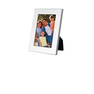 Porta-Foto Mini de Aluminio
CÓDIGO: CCJ6
Porta-Foto "Mini" de Aluminio para fotos de 6.3 x 8.8 cm.
• Tamaño: 7.7 x 10.3 x 0.8 cm.
• Impresión en: Serigrafía.