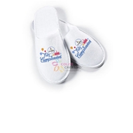 Pantuflas para eventos
Cód. CCPE
Pantuflas blancas estampadas a full color con logo y diseño alusivo al evento. Planta PVC antideslizante. 
Talla Unica Mujer (29 cms. de largo) y Talla Unica Hombre (31 cms. de largo).  Con bolsa de polipropileno transparente.